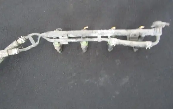 Mazda 323 Fuel main line pipe