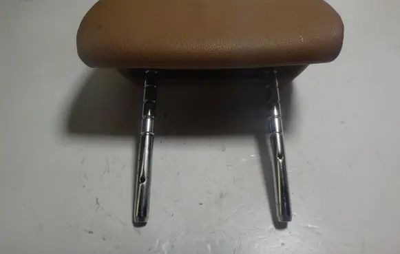BMW 7 F01 F02 F03 F04 Rear seat headrest