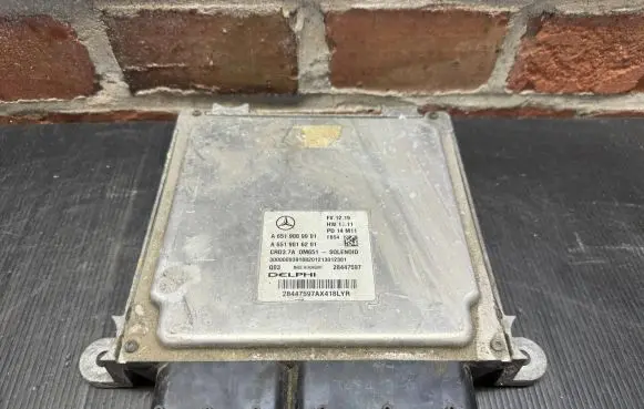 Mercedes-Benz E W212 Engine control unit/module A6519009901 A6519016201