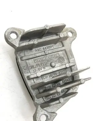 Volkswagen Golf VIII LED ballast control module 90157100