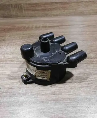 Opel Ascona B Spark distributor cap 