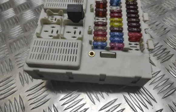 Ford Transit - Tourneo Connect Fuse module 518774609