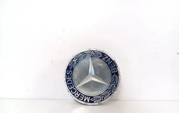 Manufacturer badge logo/emblem