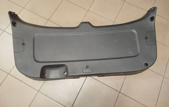 KIA Sorento Tailgate/boot lid cover trim 817512P000