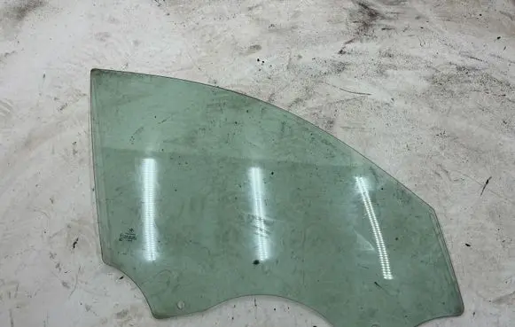BMW 3 E90 E91 Front door window glass four-door 43R001582