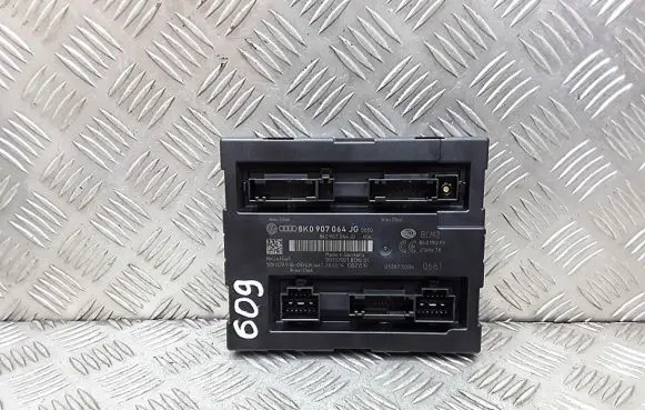 Audi A4 S4 B8 8K Engine control unit/module 8k0907064jg