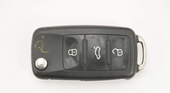 Volkswagen Golf VI Ignition key/card 5K0837202AD