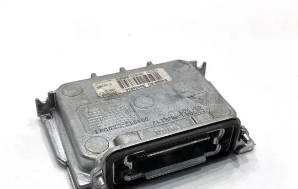 Volvo XC90 Voltage converter/converter module 89034934