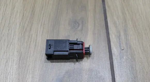 Opel Vectra C Brake pedal sensor switch 55701395