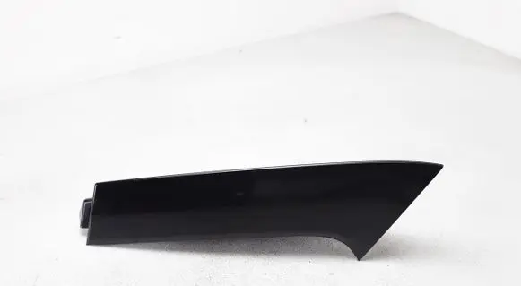 Nissan X-Trail T32 Rear/tail light trim molding 960334CE0A