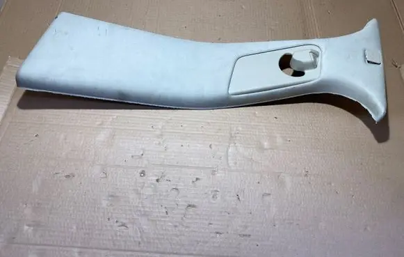 Jaguar XJ X351 (B) pillar trim (top) AW93F24397AJW W93F24397A 153000592