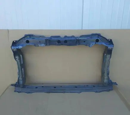 Toyota Yaris Radiator support slam panel
