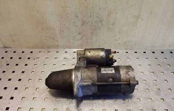 Subaru Outback Starter motor 23300AA621 M002T89076