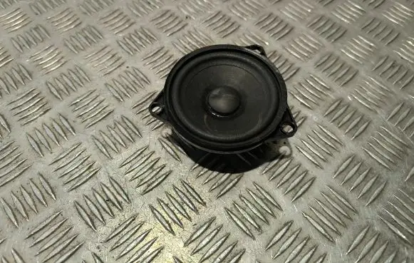 Volvo XC60 Subwoofer speaker 31456827