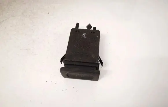 Volkswagen Golf IV Windscreen/window heater switch 1j0953235j