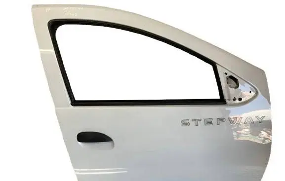 Dacia Sandero II Front door 