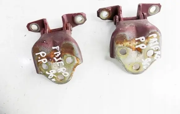 Mitsubishi Pajero Front door hinge set 