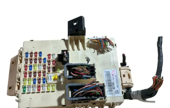 KIA Ceed Fuse module 91950A2140 1315423028 A21401504240044