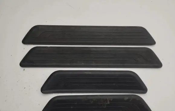 Hyundai i40 sill trim set (inner) 858883Z000 858783Z000