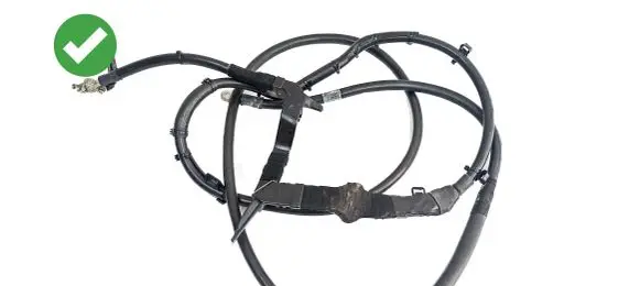 Mercedes-Benz C W204 Positive cable (battery) A2045463280 A2045403510 GG17557