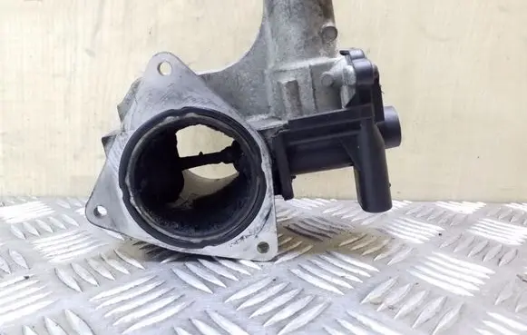 Volkswagen Crafter EGR valve 076131501A