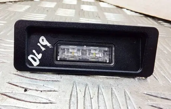 Volvo V40 Number plate light 31352526