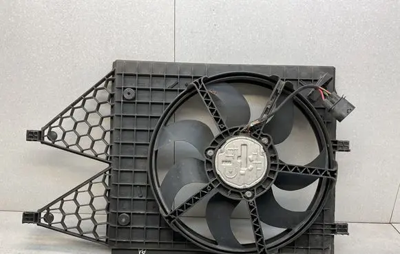 Audi A1 Electric radiator cooling fan 6R0121207Q