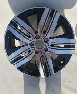 Mercedes-Benz EQA R18 alloy rim 