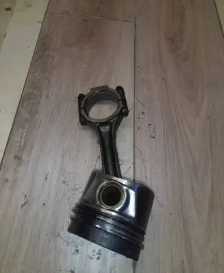 Audi A4 S4 B8 8K Piston with connecting rod CAGA