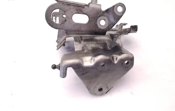 Other engine bay part