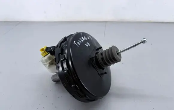 Volkswagen Touareg I Master brake cylinder 7L6612101C 03786938014