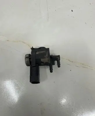 Seat Alhambra (Mk1) Turbo solenoid valve 1J0906283C
