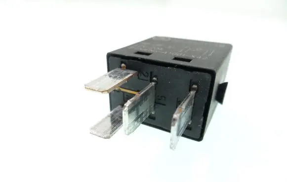 Mercedes-Benz C W202 Other relay 0025421119 V23074