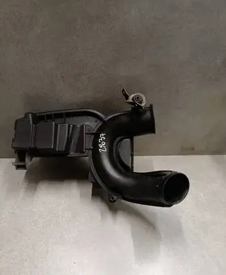 Intake resonator