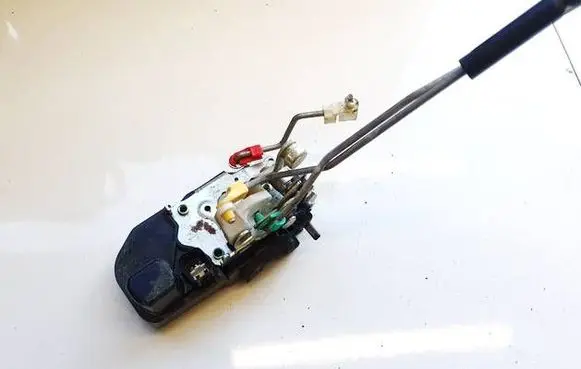 Jeep Grand Cherokee (WK) Rear door lock 