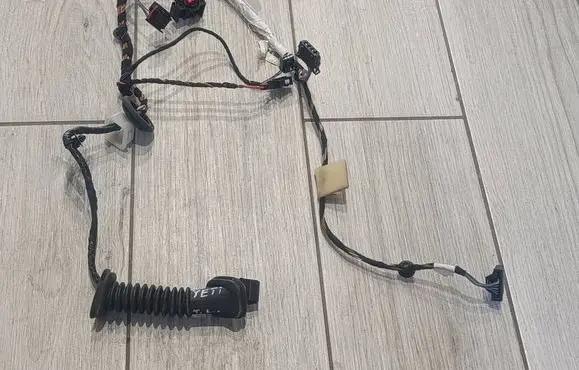 Skoda Yeti (5L) Rear door wiring loom 5L0971161C