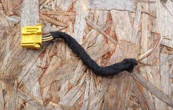 Volkswagen PASSAT B5 Other wiring loom 1J0973605B