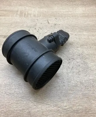 Opel Vectra B Mass air flow meter 0281002180