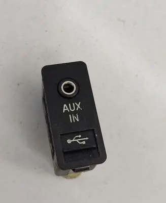 BMW 5 F10 F11 AUX in-socket connector 61319129651 9129651