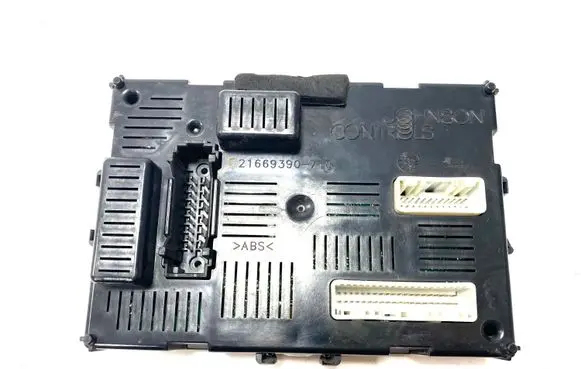 Nissan Micra Comfort/convenience module 21669392B 284B2BC520 00255164