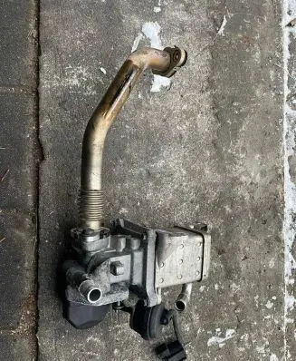 Volvo V40 EGR valve cooler 31422119 P32203034