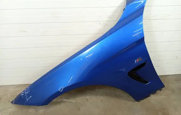 BMW 4 F32 F33 Fender BLOF32