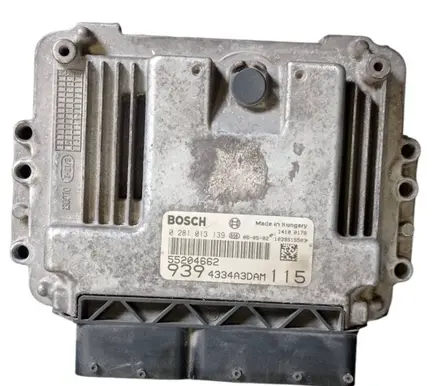 Alfa Romeo 159 Engine control unit/module 0281013139