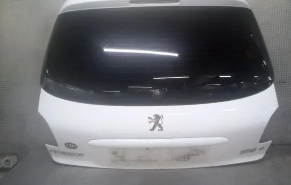 Peugeot 206+ Tailgate/trunk/boot lid