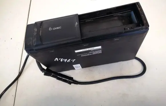 Audi A6 S6 C5 4B CD/DVD changer 