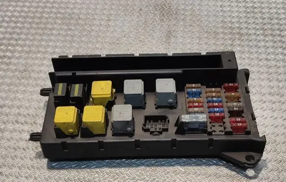 Mercedes-Benz Sprinter W906 Fuse module A9065454201