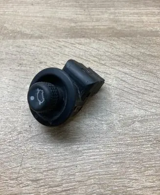 Ford Focus Wing mirror switch 93BG17B676BA