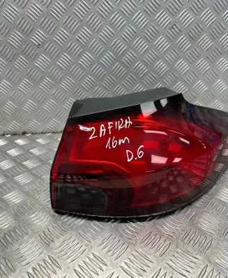 Opel Zafira C Rear/tail lights 39033313