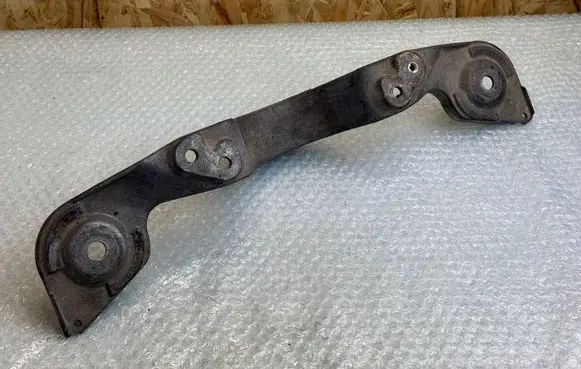 BMW 3 E46 Rear differential/diff mount bracket 1094421