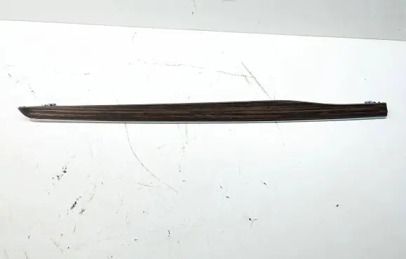 Chevrolet Tahoe Panel trim 84863242